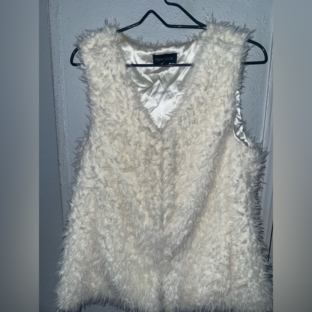New Look Ivory Satin-Lined Vest